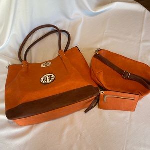 Three Piece Travel Bag Set. Roomy Tote, Shoulder Bag and Wristlet.